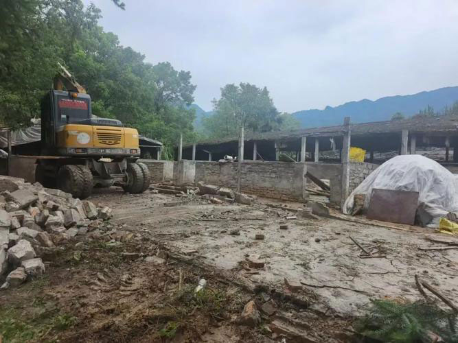 自家老宅建猪场，镇政府强拆合法吗？——聚焦设施农用地上的执法权边界